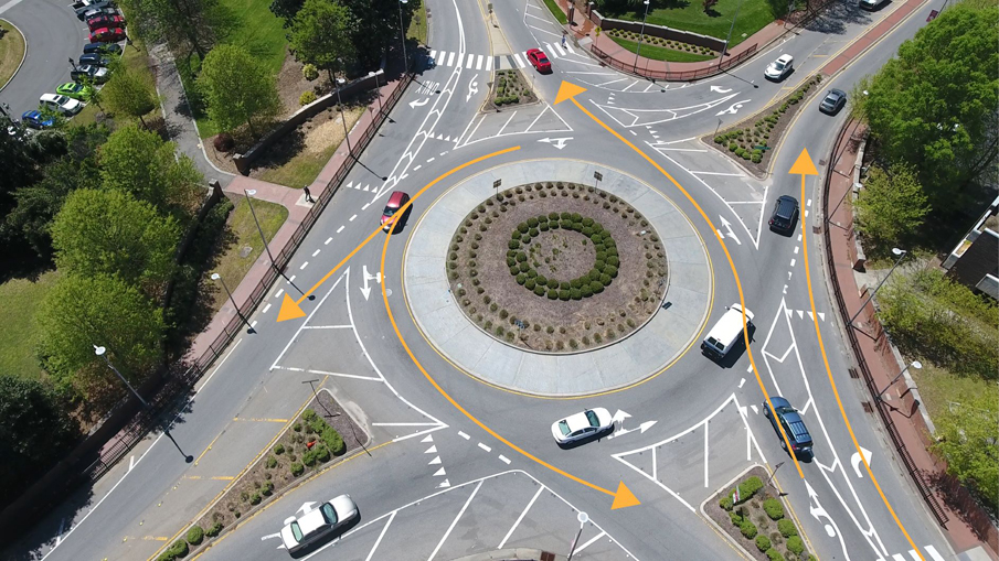 An example on how to manuver through a multilane roundabout